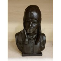 Бюст "Гагарин в шлеме (крупный)" Бюст "Гагарин в шлеме (крупный)"