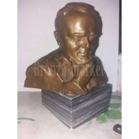 Бюст "Королёв (70-е г.)" Бюст "Королёв (70-е г.)"