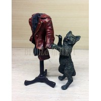 Скульптура "Кот-портной" Скульптура "Кот-портной"