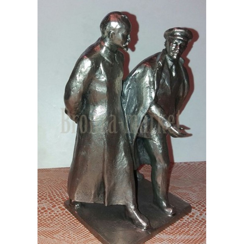 Бюст Дзержинский и Ленин