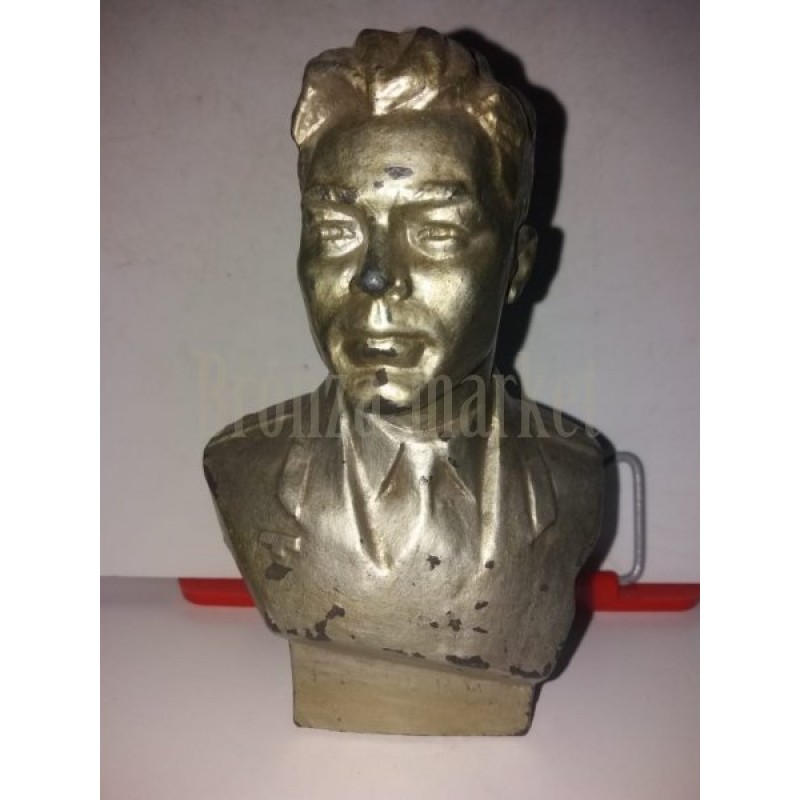 Бюст Андриян Николаев (муж Терешковой)
