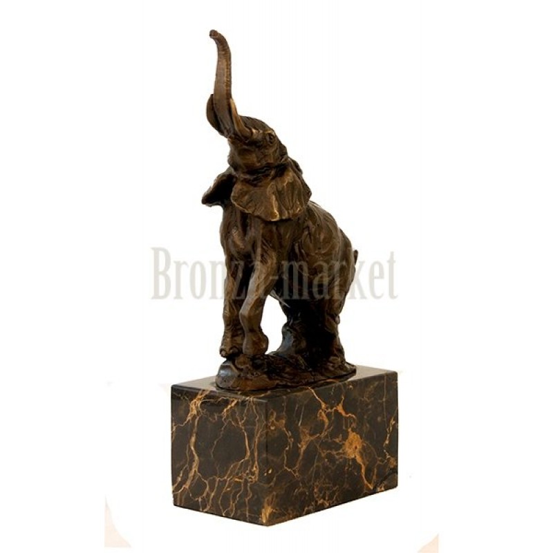 Скульптура Слон (на мраморе)