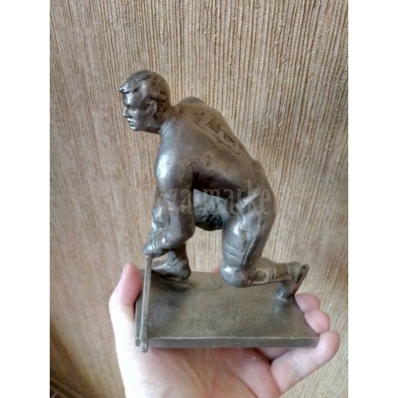 Хоккеист