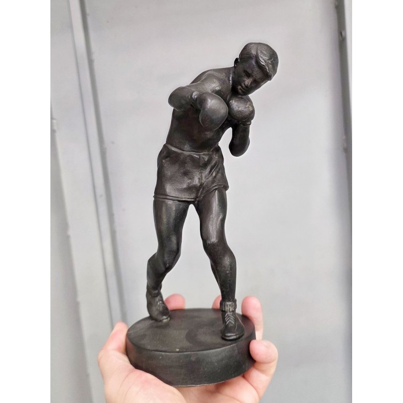 Статуэтка антикварная "Боксёр (Касли, 1961г)"