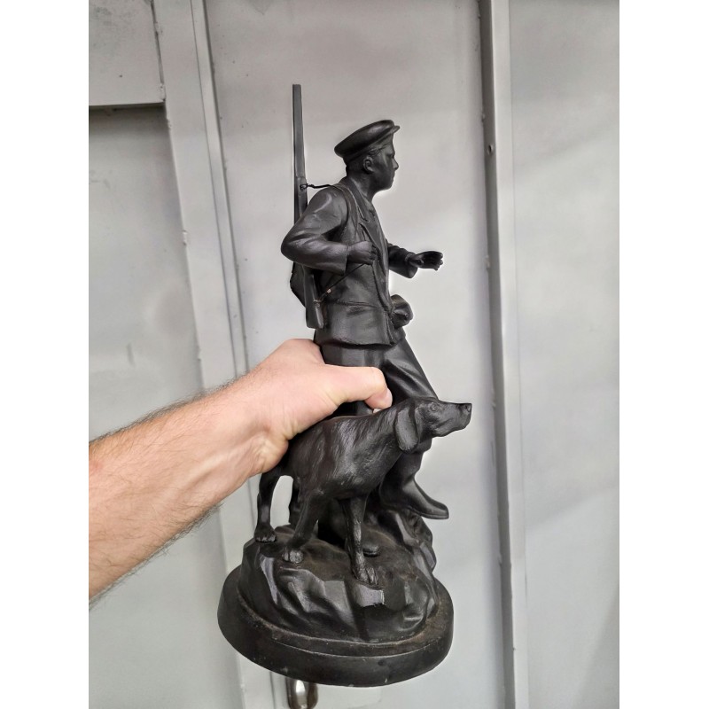 Статуэтка антикварная "Охотник с собакой (Касли, 1960г)"