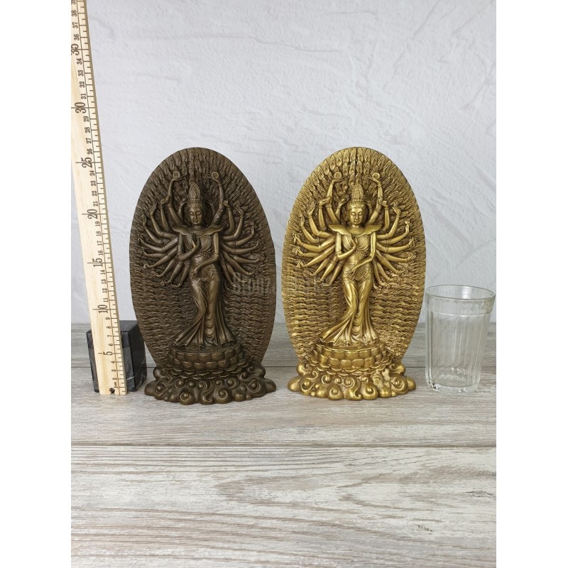 Гуань Инь многорукая