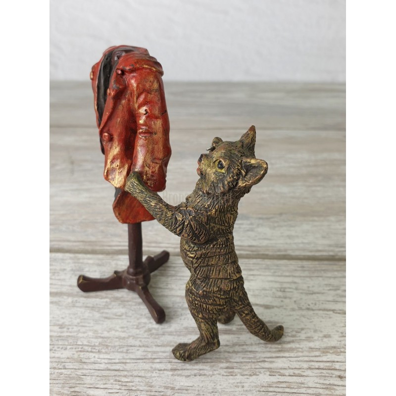 Кот-портной