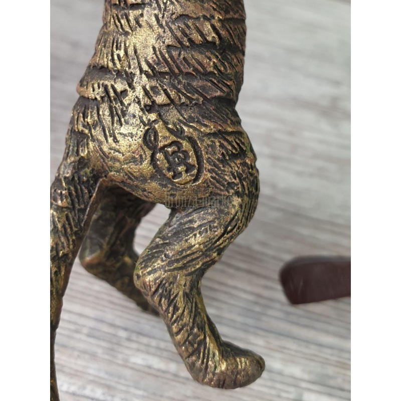 Кот-портной