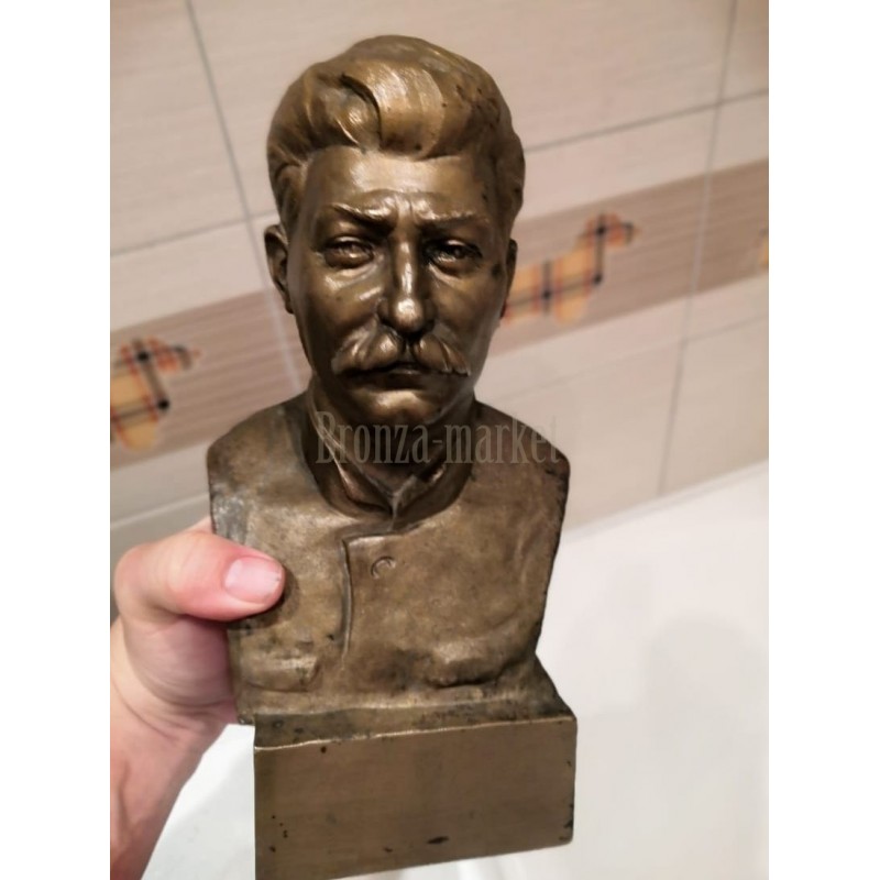 Сталин (ск. Василик)