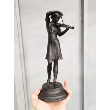 Пионерка скрипачка. Касли 70-80г
