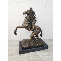 Укротитель коня (правый) Укротитель коня (правый)