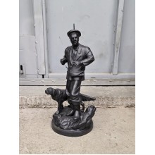 Статуэтка антикварная "Охотник с собакой (Касли, 1960г)"
