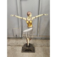 Танцовщица русского балета (70см) Танцовщица русского балета (70см)