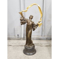 Танцовщица с золотой шалью (72см)