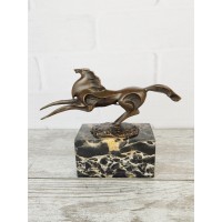 Конь (модерн; 24см) Конь (модерн; 24см)