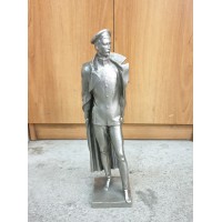 Дзержинский (в рост, 70-е г.) Дзержинский (в рост, 70-е г.)