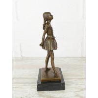 Четырнадцатилетняя танцовщица (малая) Четырнадцатилетняя танцовщица (малая)