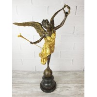 Ника с венком (67см, золот.) Ника с венком (67см, золот.)
