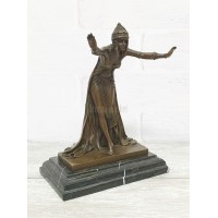 Восточная танцовщица Восточная танцовщица