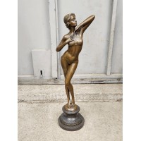 Девушка в бикини Девушка в бикини