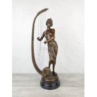 Гречанка, играющая на арфе Гречанка, играющая на арфе