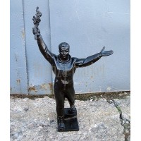 Бюст "Гагарин (в полный рост)"