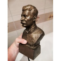 Сталин (ск. Василик) Сталин (ск. Василик)