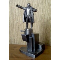 Ленин на броневике Ленин на броневике