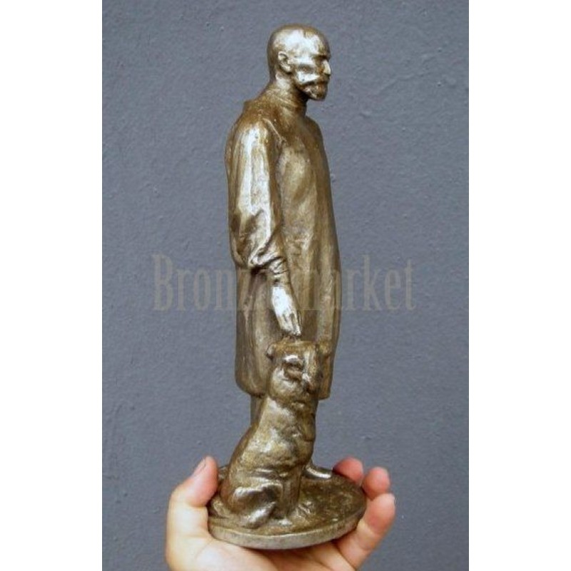 Павлов (врач, в полный рост)