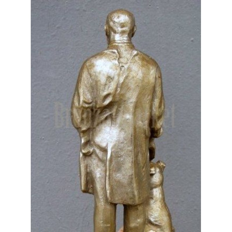 Павлов (врач, в полный рост)