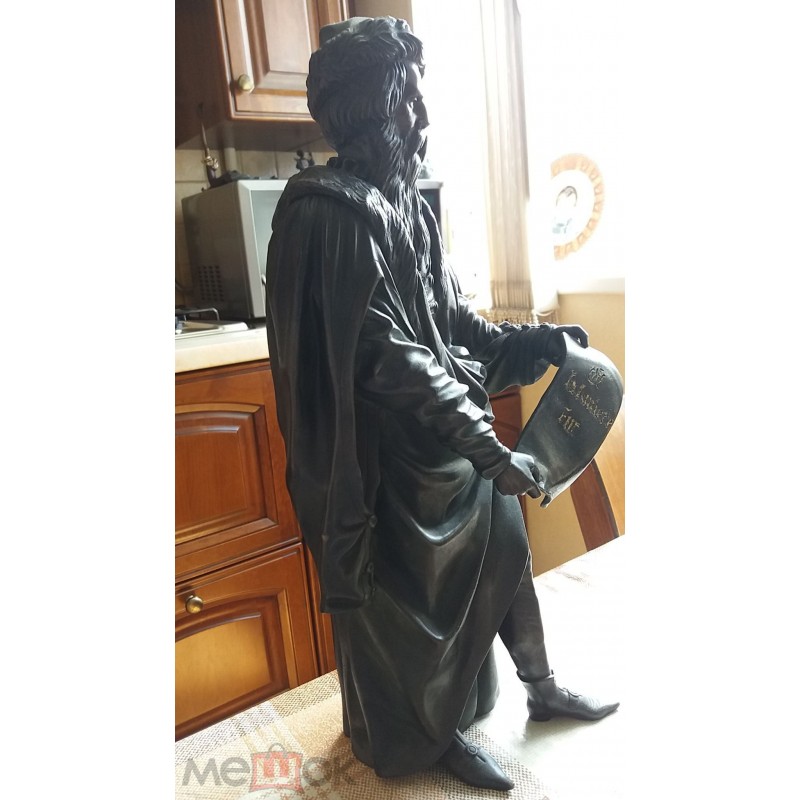 Первопечатник Гутенберг
